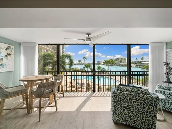222 Harbour DR #207, NAPLES, FL 34103
