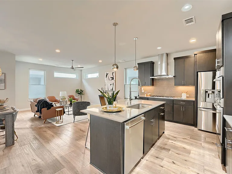 2301 Bluebonnet Ln #4 — Photo 13