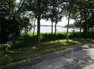 854 Bullocks Point Ave, Riverside, RI 02915