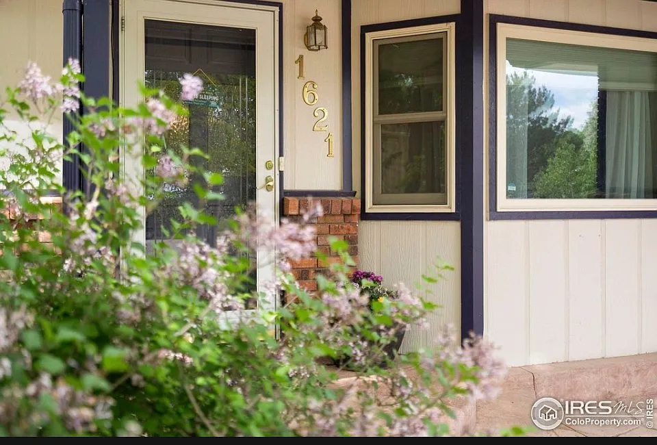4 bed, 2648 sqft, $3,000 — Photo 3