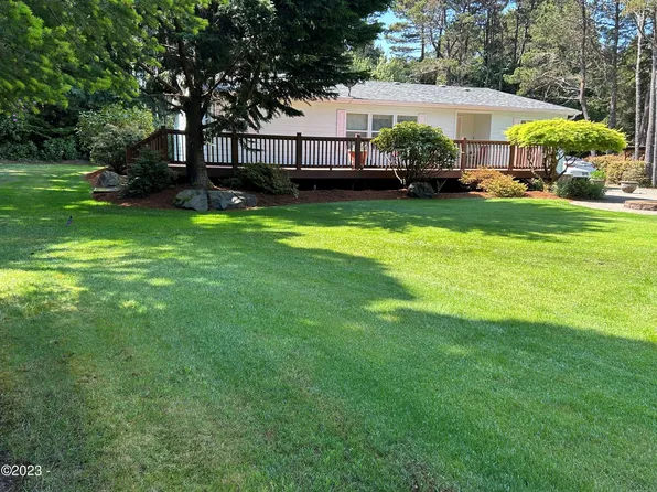 6018 NE Mason Ave, Yachats, OR 97498