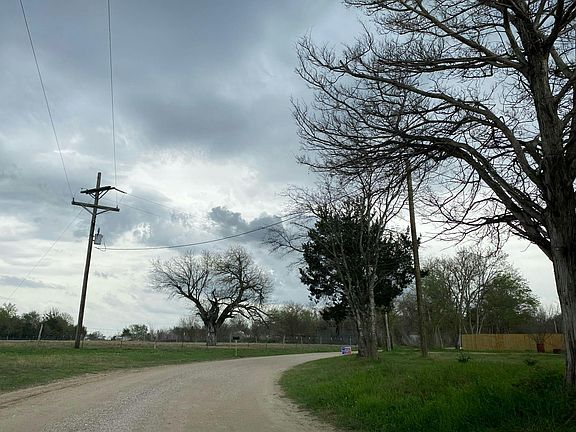 5th image of 3380 King Rd