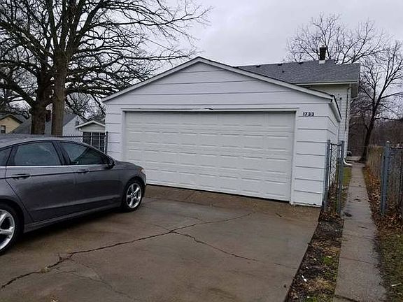 2-car parking + driveway