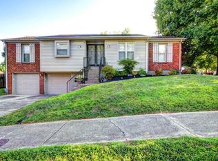 8131 Rochelle Rd, Louisville, KY 40228