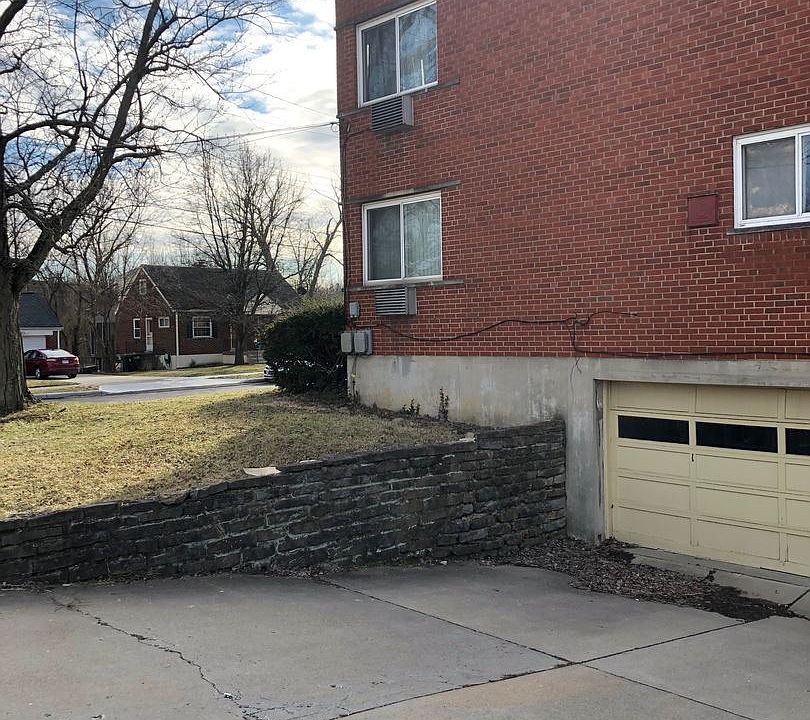 1st image of 1950 S Lynndale Ave APT 2