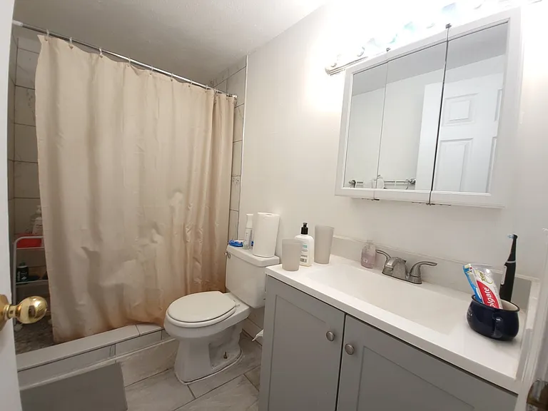 58 Mansfield St #3 — Photo 8