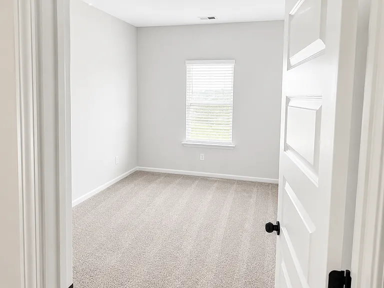 32 Cove Ct — Photo 12