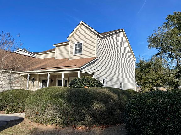 2nd image of 1206 Meadow Park Ln #B