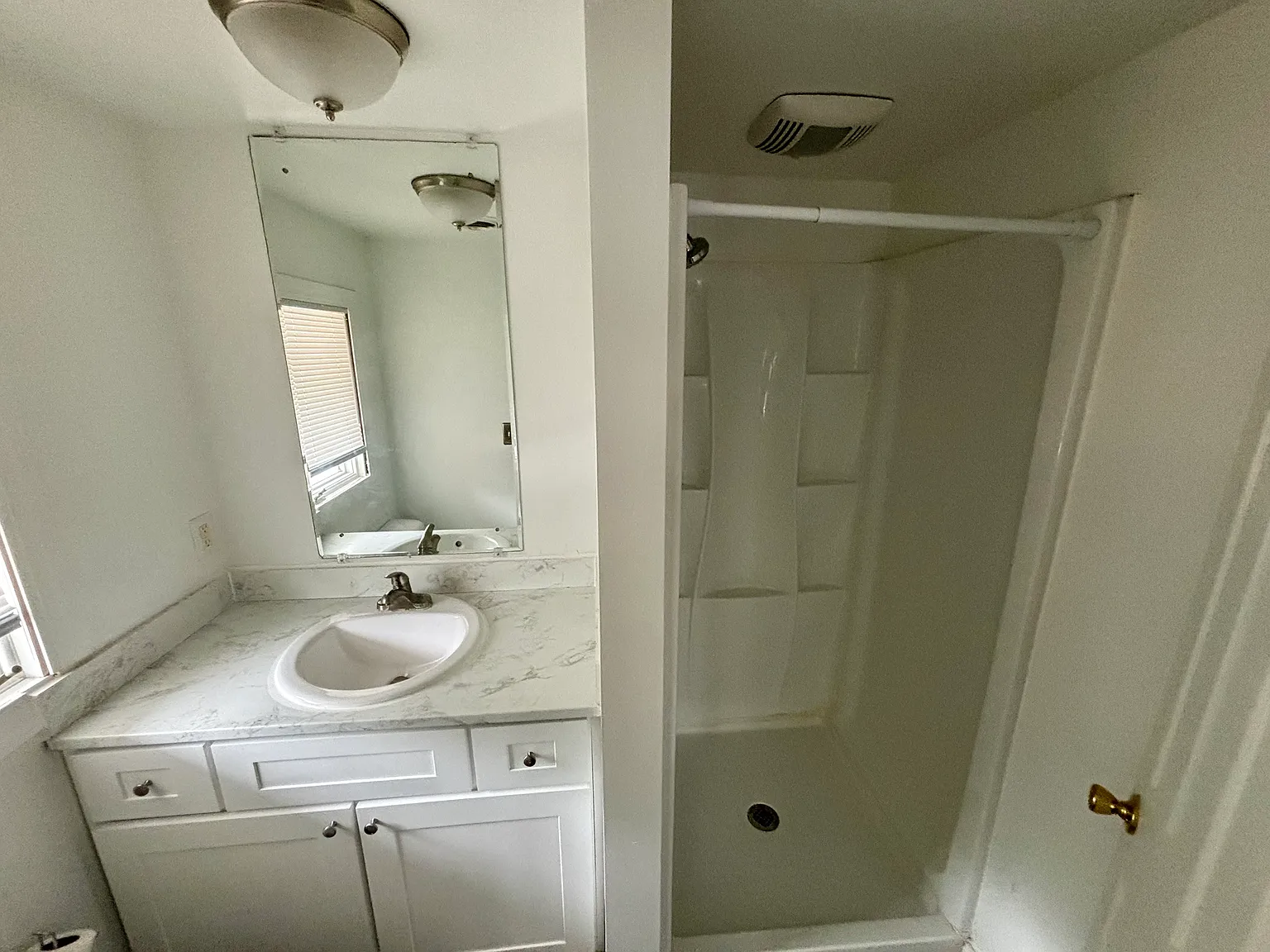 8381 E Court St — Photo 4