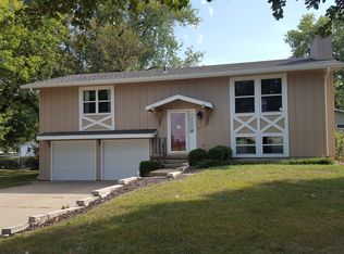 2825 Lawrence Rd, Manhattan, KS 66502