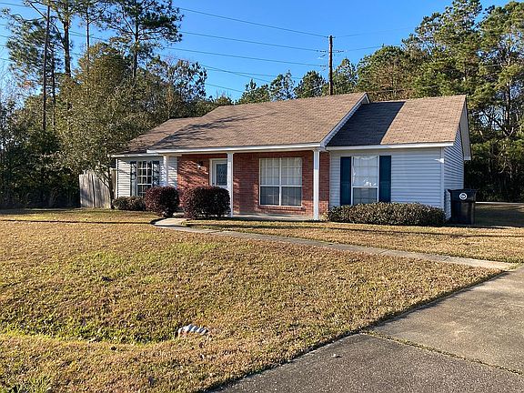 2nd image of 204 W Briar Ct