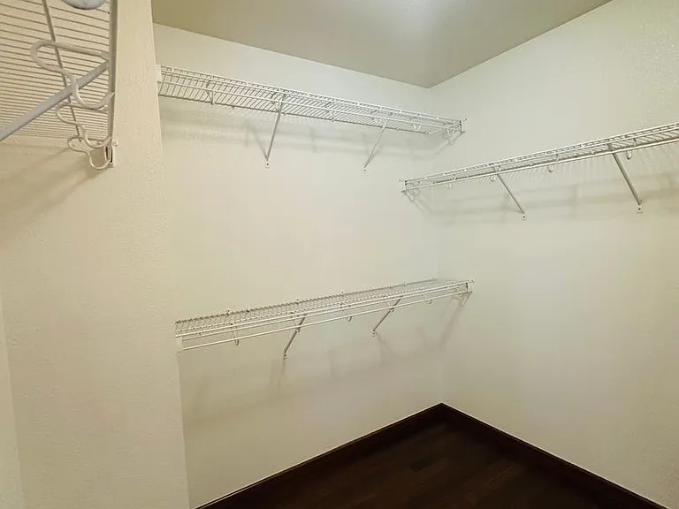 1009 Craftsman Dr — Photo 12