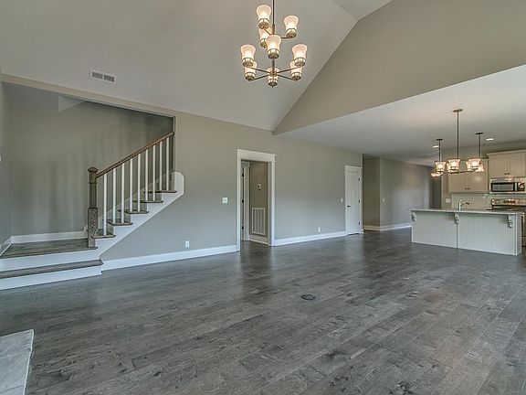 4th image of 219 Rockcastle Lot 13