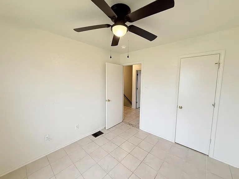 1210 Industrial Blvd #C — Photo 17