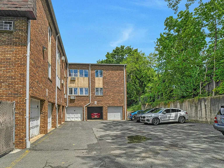 31 Home Pl #1 — Photo 10