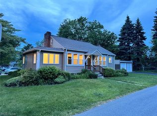 7659 Miami Rd, Mentor On The Lake, OH 44060