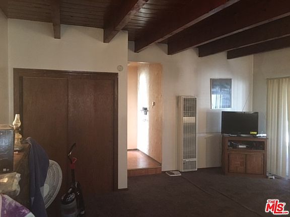 5th image of 131 W El Segundo Blvd