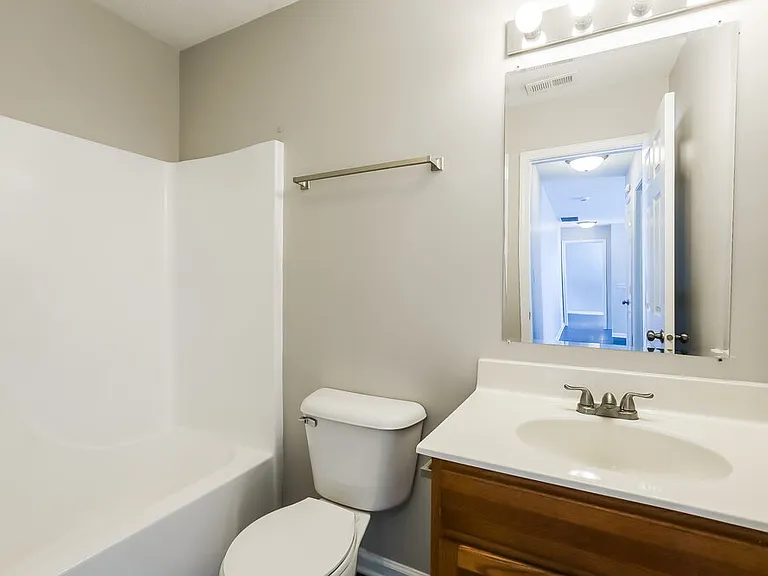 3210 Montgomery Dr — Photo 15