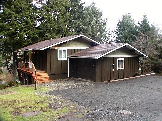 1st image of 2184 NE Lake Dr