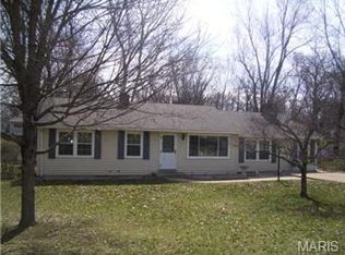 618 Barton Ln, Ballwin, MO 63021