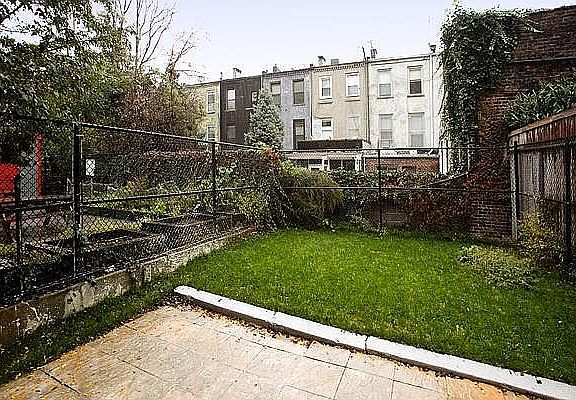 3rd image of 419 E 117th St #1AB
