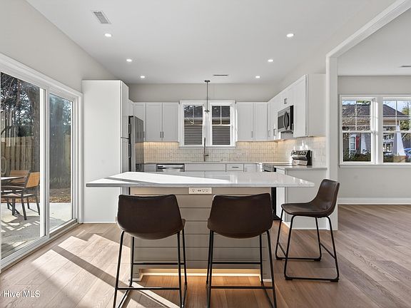 5th image of 4320 Pine Hollow Drive