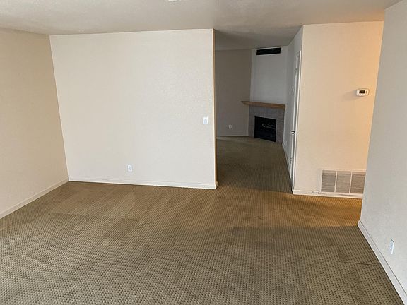 5th image of 3043 San Fernando Way