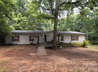 1340 Bowling Green Dr, Clover, SC 29710