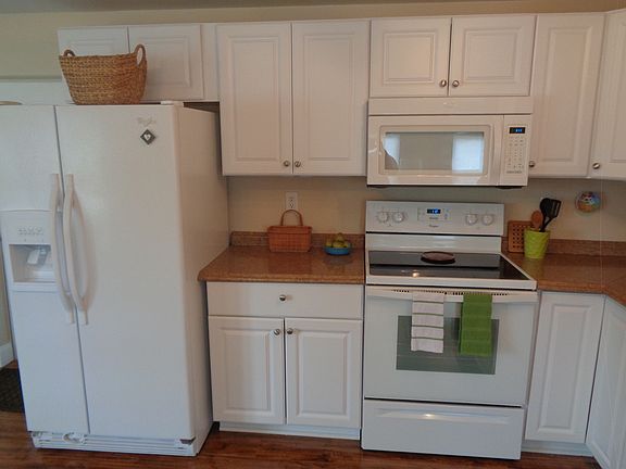 3rd image of 11240 Bayside Blvd