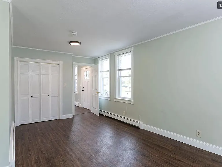 13 Main St #1 — Photo 10