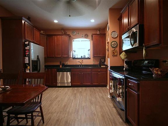 4th image of 11136 Shore Dr