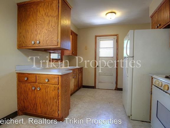 2nd image of 4144 Quincy St NE #1