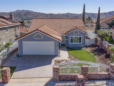 559 Fairbanks St, Corona, CA, 92879