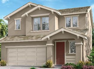 3022 N Oak Park St, Visalia, CA 93291