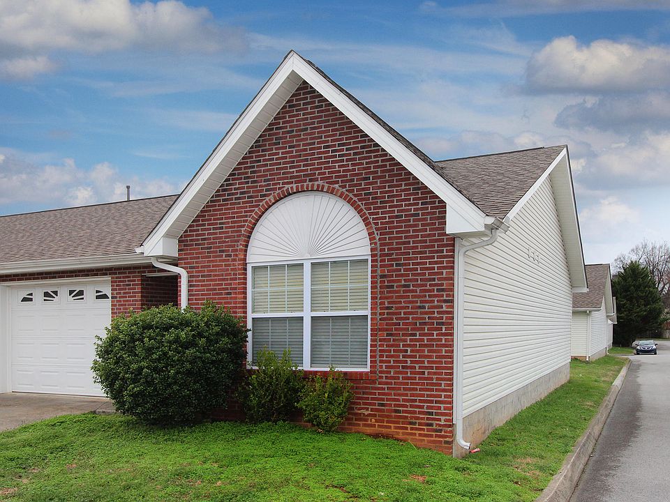 1st image of 813 Hogan Way