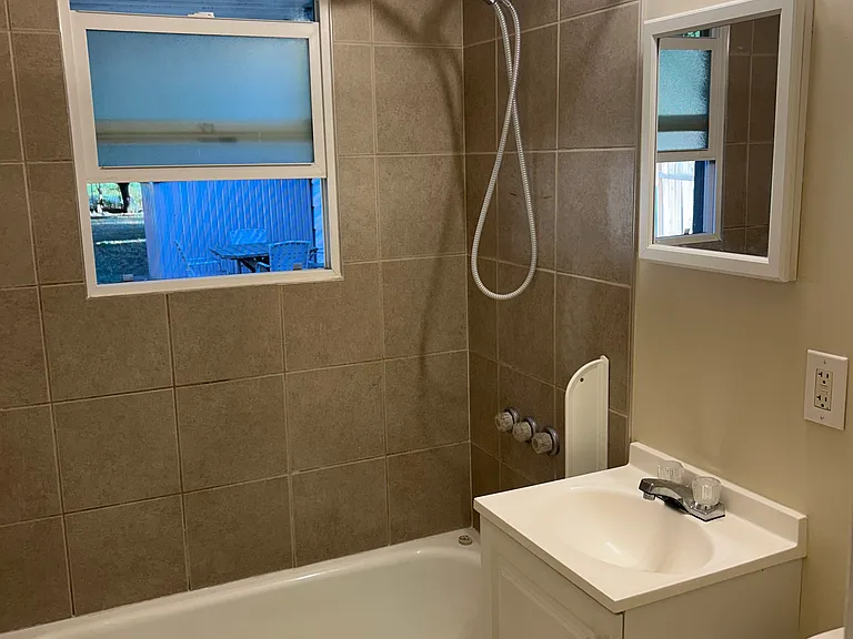 3320 E Congress Ave — Photo 14
