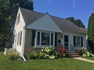402 E 10th St, Fond Du Lac, WI 54935