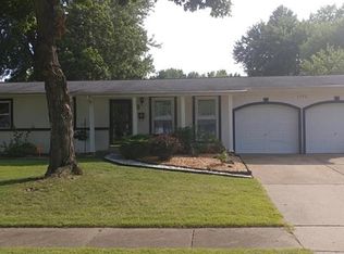 1170 Jackson Ln, Florissant, MO