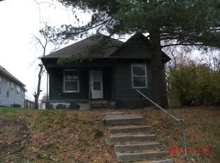 2212 Clark St, Des Moines, IA 50311