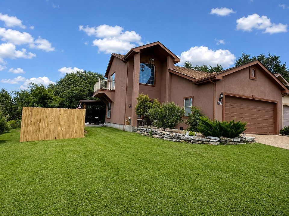 1st image of 134 Clearwater Ct #8