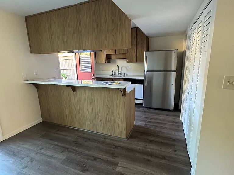 1836 Pomar Way — Photo 3