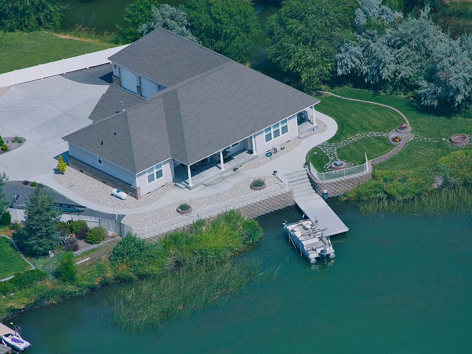 1st image of 1056 Laguna Dr