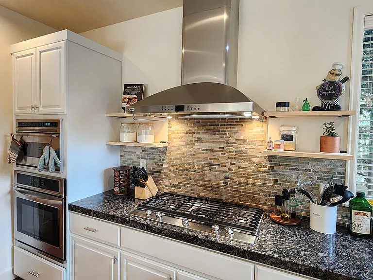 16474 SW Beemer Ln — Photo 4