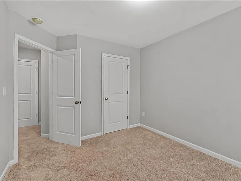2840 Laurel Ridge Cir — Photo 24