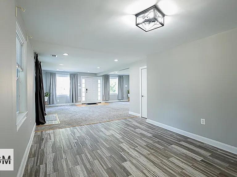 9615 51st Pl — Photo 9
