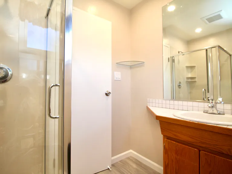 1358 Henderson Ln — Photo 25