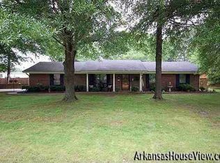 1015 Brookfield Dr, Conway, AR 72032