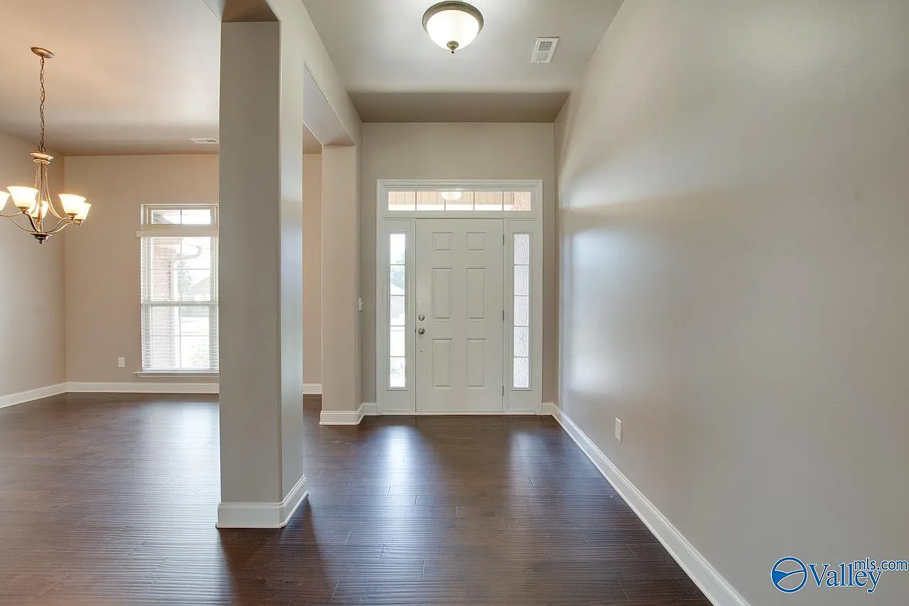 4 bed, 3.0 bath, 3000 sqft, $2,650 — Photo 4