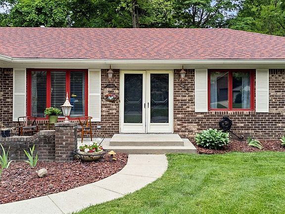 3rd image of 434 Verwood Ct