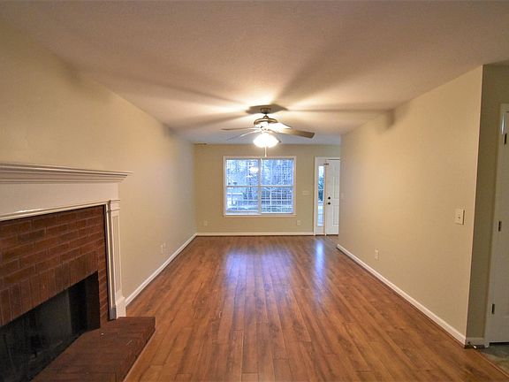 2nd image of 3590 Jasmine Cove Ln